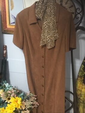 Women’s Vintage 80s Brown Short-Sleeve Button-Down Shirt Dress